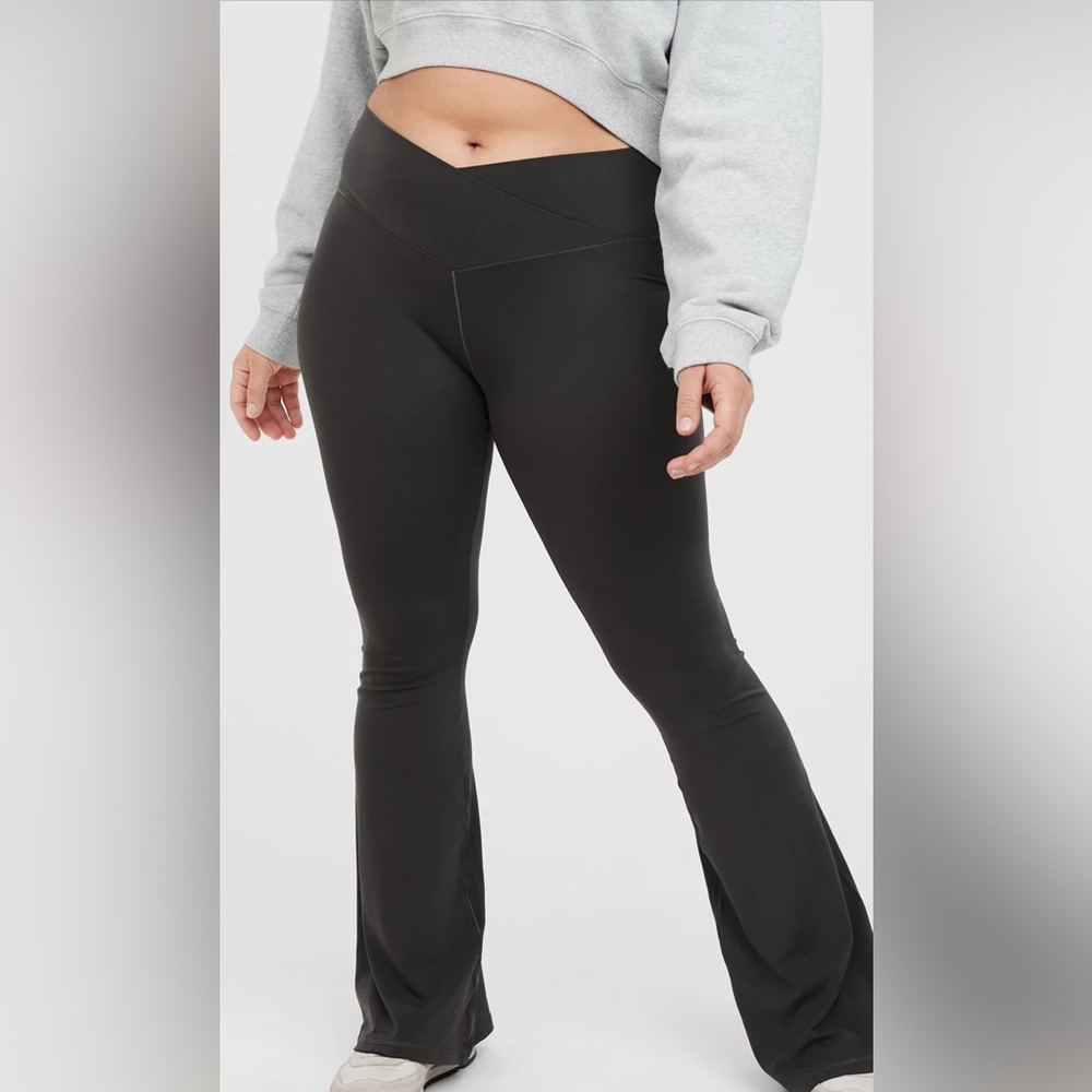 Aerie flare leggings